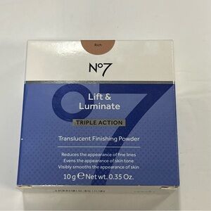 No7 Rich Lift & Luminate Triple Action Translucent Finishing Powder 10g / 0.35oz
